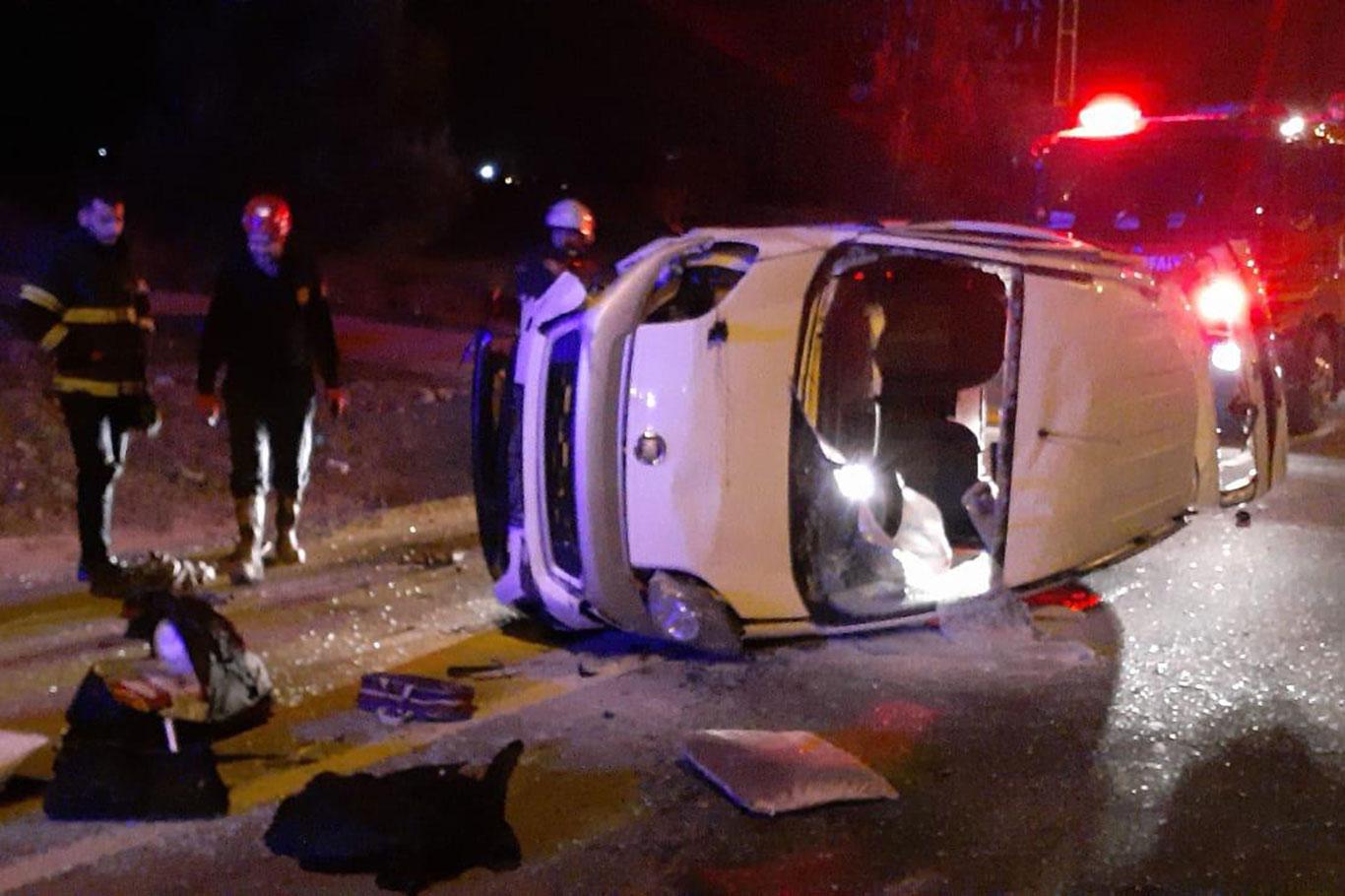 Şanlıurfa’da polis noktasından kaçan şüpheli araç takla attı: Bir yaralı